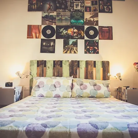 Bed & Breakfast Nomad *