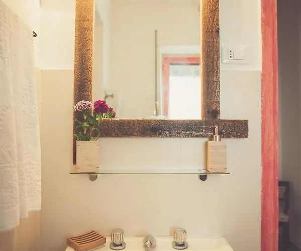 Nomad Bed and Breakfast 3*