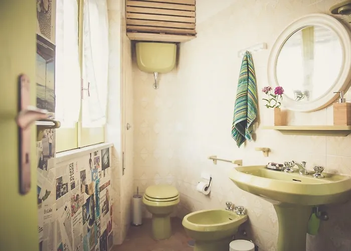 Nomad Bed and Breakfast 3*